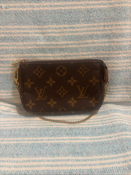 Louis Vuitton Handbags - Louis Vuitton Brown Monogram Mini Pochette with Gold Chain